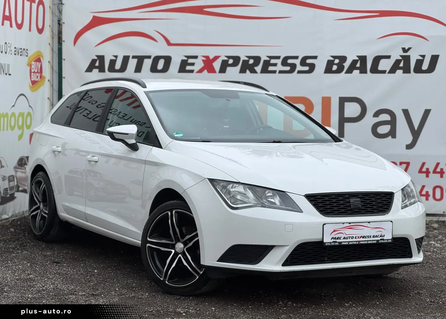 SEAT LEON