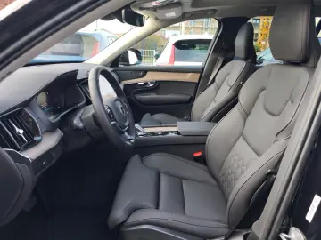 VOLVO XC90 B5 Plus Bright AWD MHEV 7-Sitzer Navi Leder