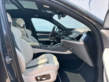 BMW X6 M Competition Bowers Sky Lounge AHK VOLL!