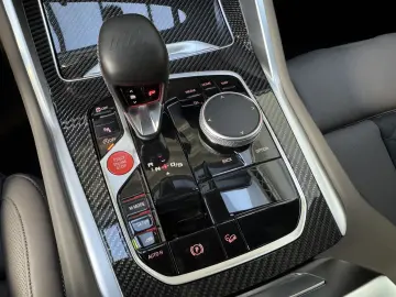 BMW X6 M Comp UPE194 AHK Sky B&W Massage Sitzlüftung