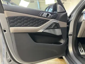 BMW X6 M Comp UPE194 AHK Sky B&W Massage Sitzlüftung