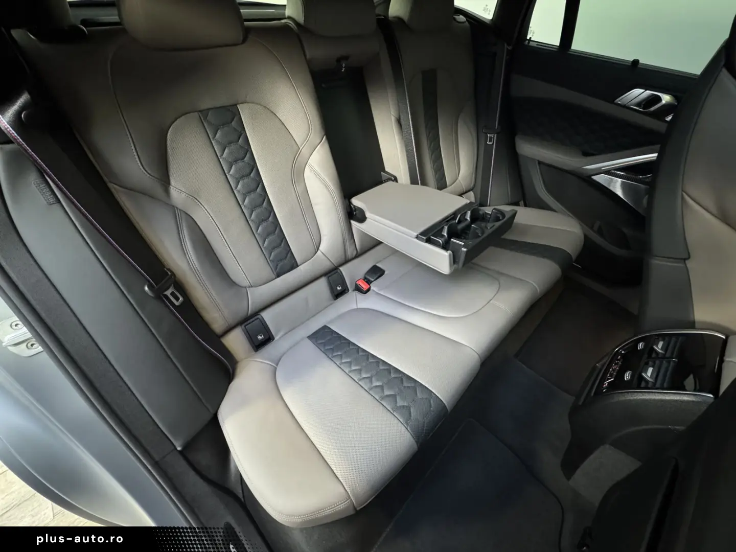 BMW X6 M Comp UPE194 AHK Sky B&W Massage Sitzlüftung