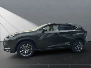 LEXUS NX 300 h EXECUTIVE 4x4 1HD  15J-GARANTIE