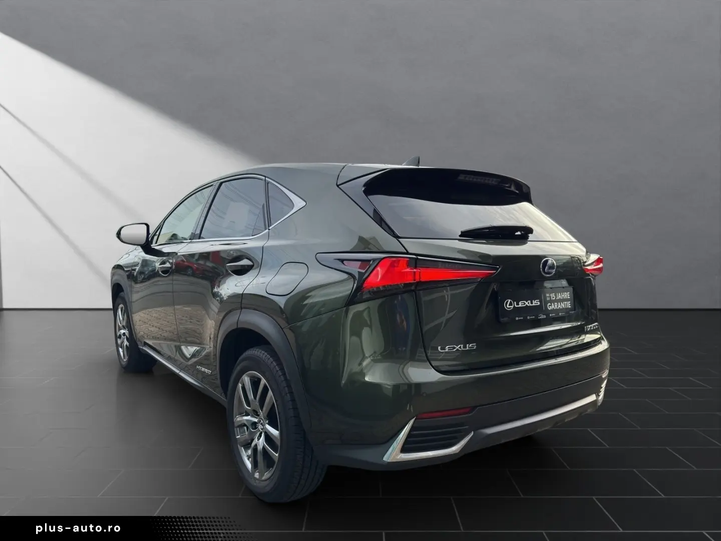 LEXUS NX 300 h EXECUTIVE 4x4 1HD  15J-GARANTIE