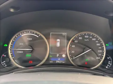 LEXUS NX 300 h EXECUTIVE 4x4 1HD  15J-GARANTIE