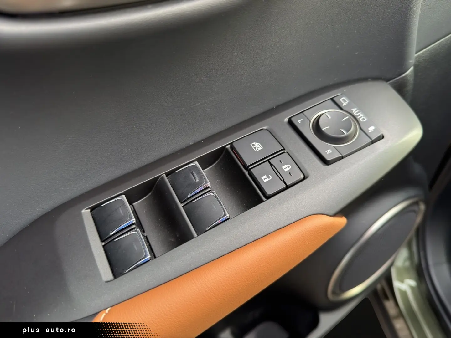 LEXUS NX 300 h EXECUTIVE 4x4 1HD  15J-GARANTIE