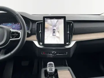 VOLVO XC90 Facelift B5 Benzin AWD Plus Bright 7-Sitzer