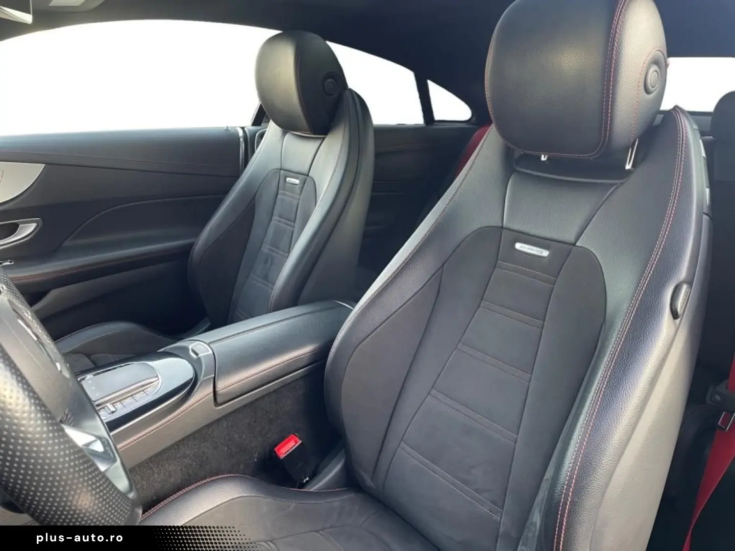 MERCEDES-BENZ AMG E 53 4matic Coupe AMG MBUX MBeam HUD Pano