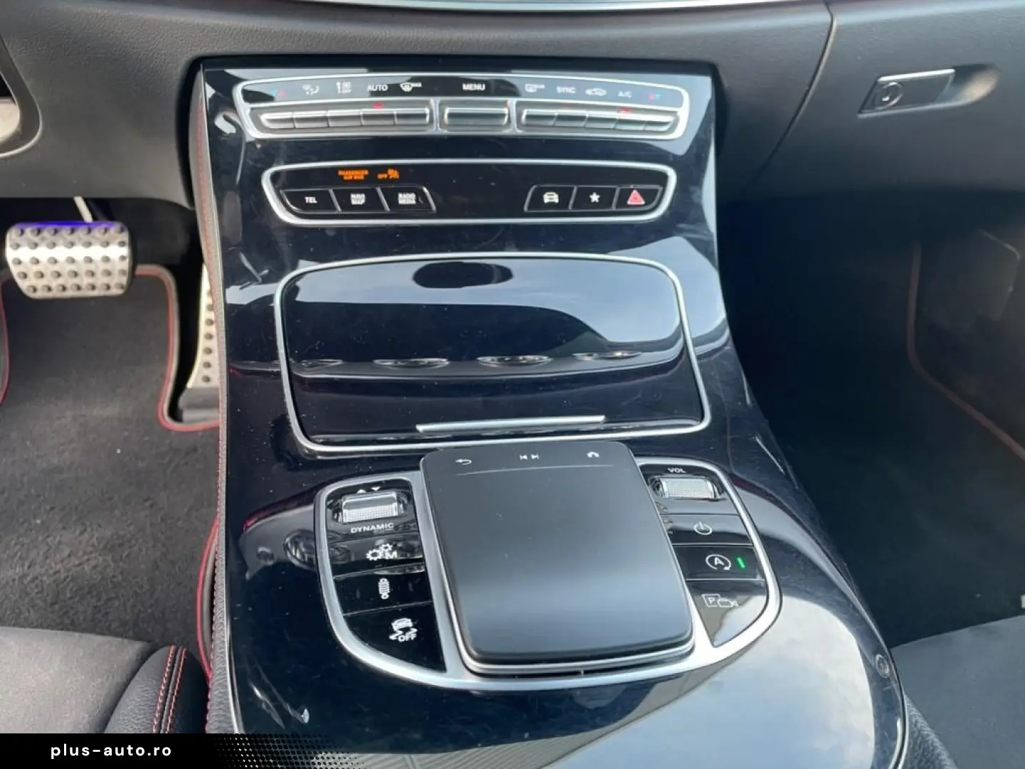 MERCEDES-BENZ AMG E 53 4matic Coupe AMG MBUX MBeam HUD Pano