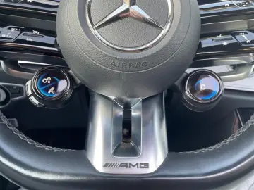 MERCEDES-BENZ AMG E 53 4matic Coupe AMG MBUX MBeam HUD Pano