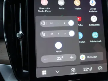 VOLVO XC90 Plus Dark T8 AWD Plug-inHybrid Pano H&K 360