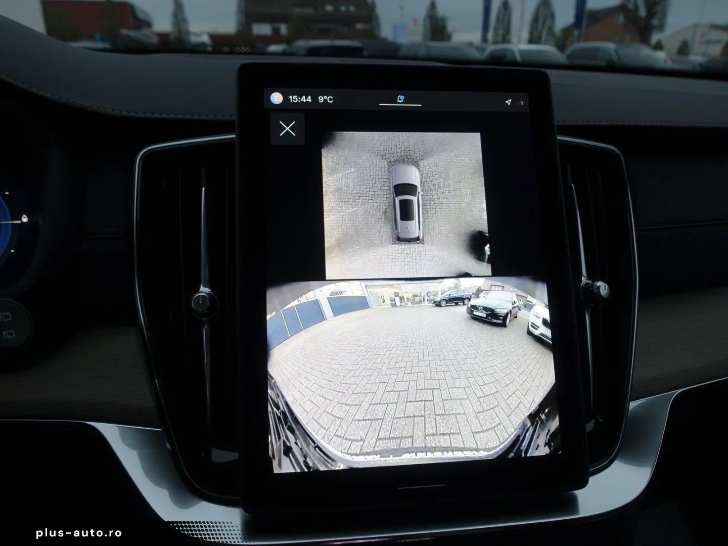 VOLVO XC90 Plus Dark T8 AWD Plug-inHybrid Pano H&K 360