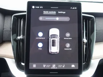 VOLVO XC90 Plus Dark T8 AWD Plug-in Hybrid PANO 360