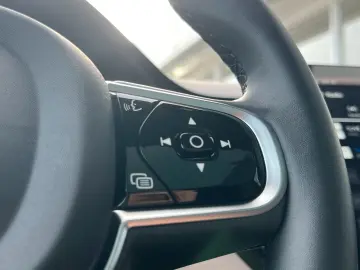 VOLVO XC90 T8 AWD Plus Bright FACELIFT HEAD UP PANO