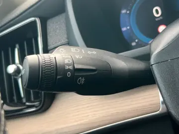 VOLVO XC90 T8 AWD Plus Bright FACELIFT HEAD UP PANO