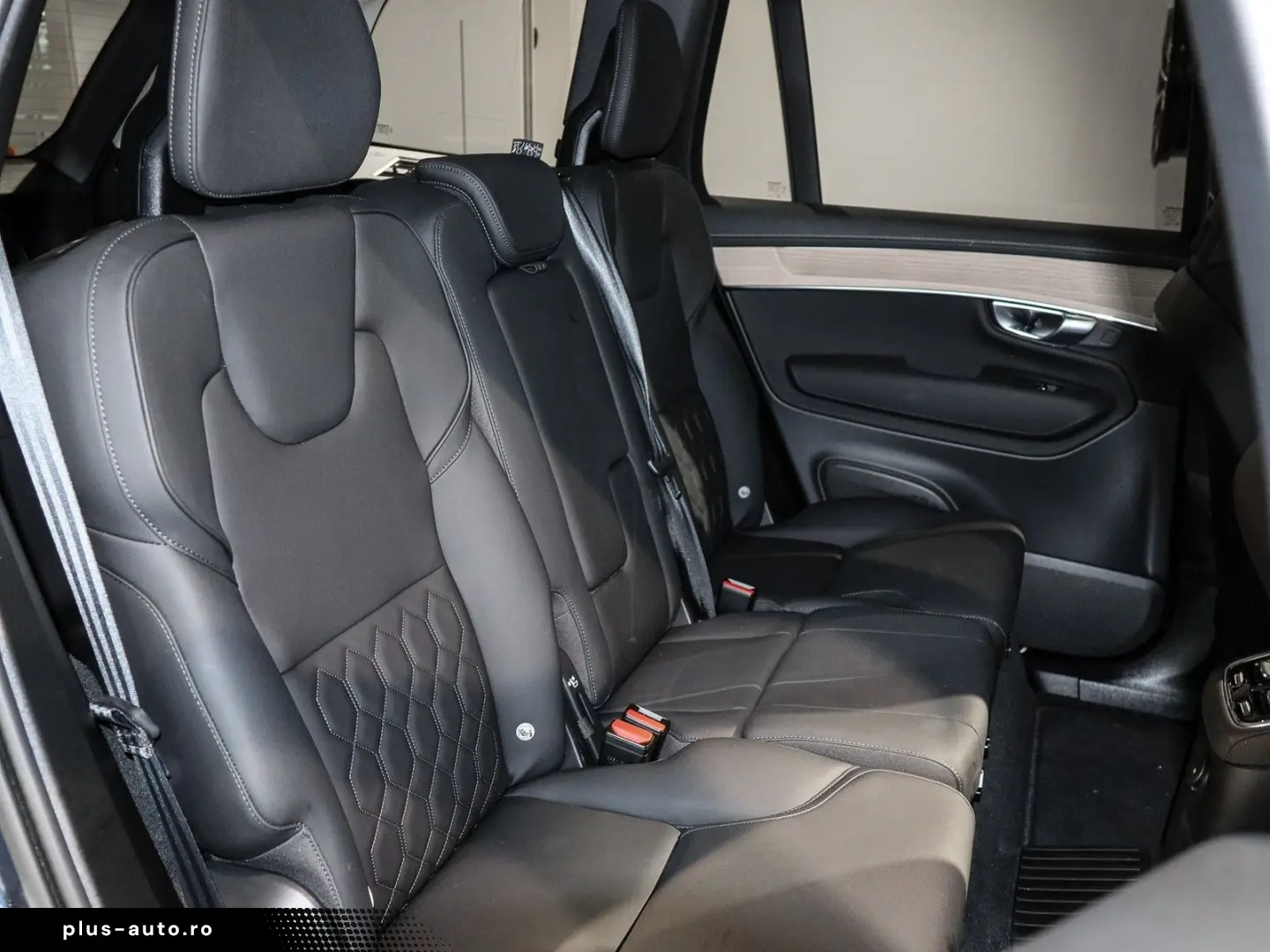 VOLVO XC90 T8 AWD Reskin Plus Dark Plug-In Hybrid #Goo