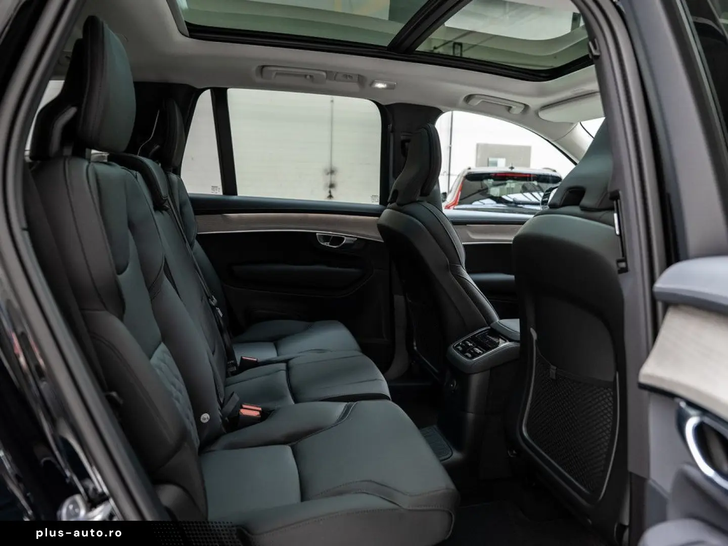 VOLVO XC90 T8 AWD Plus Dark PANO 360  7-SITZER FACEL.