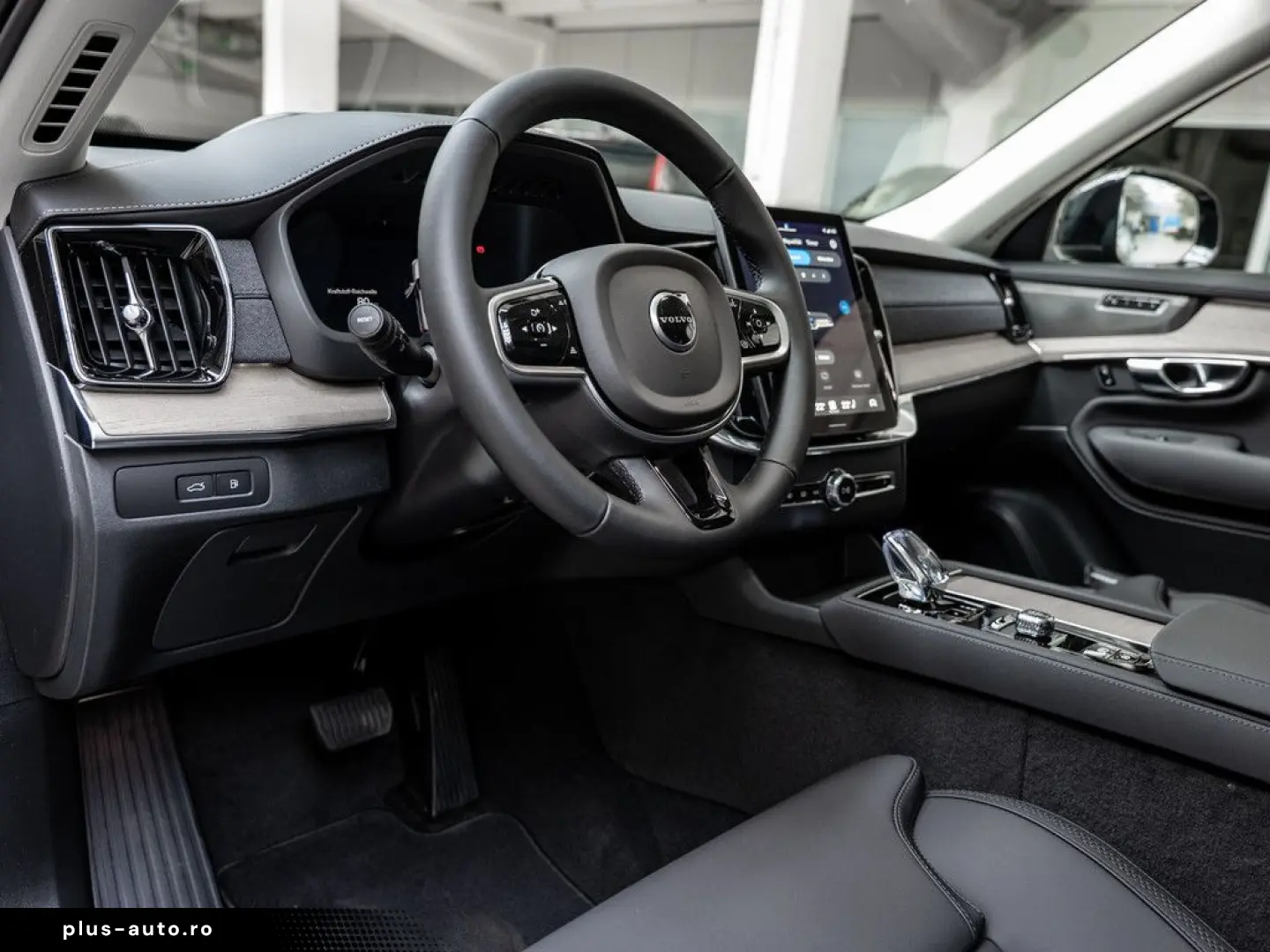 VOLVO XC90 T8 AWD Plus Dark PANO 360  7-SITZER FACEL.