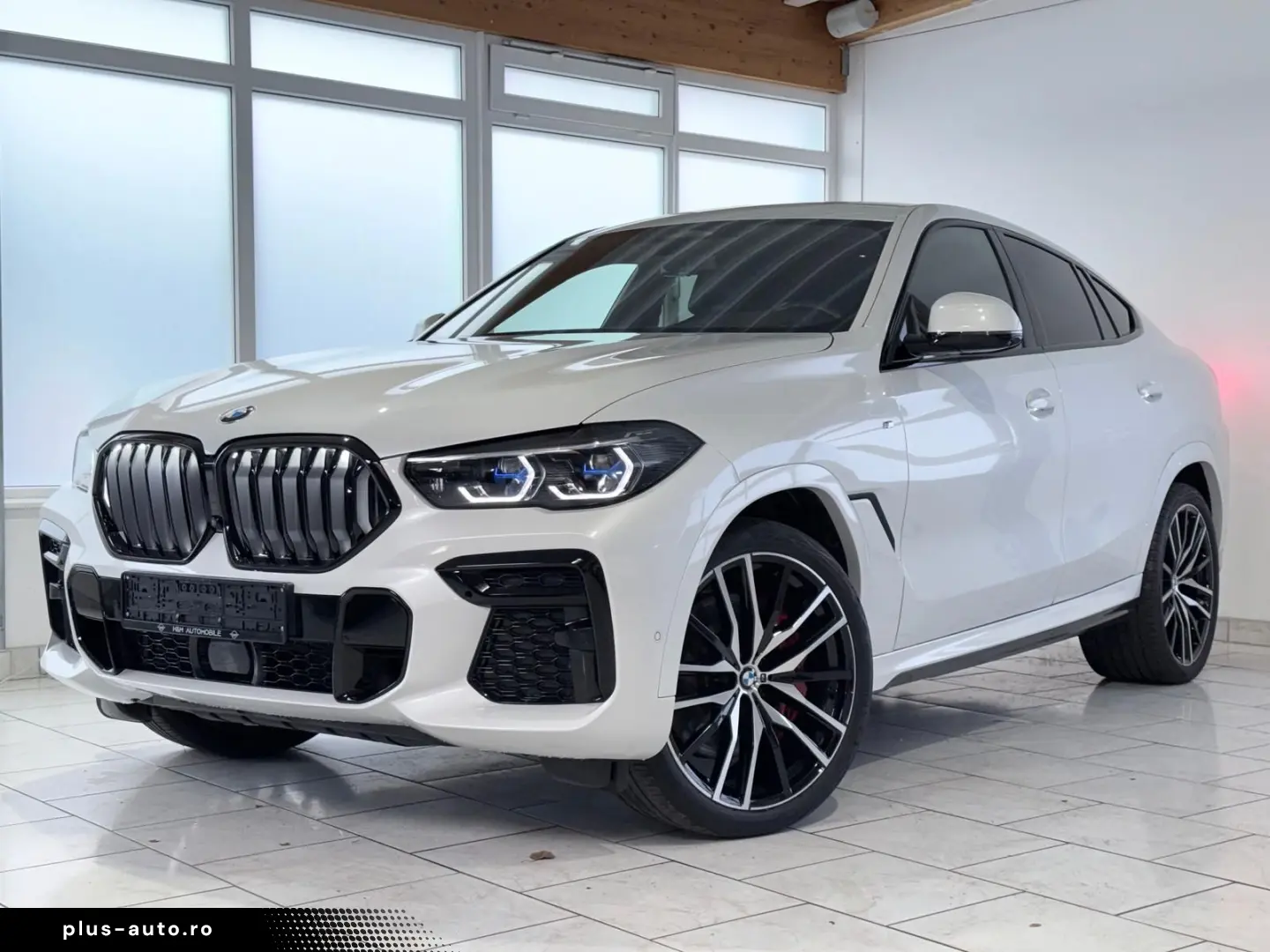 BMW X6 40d xDrive-M Sport Sky AHK 360 HUD B&W Iconic