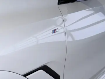 BMW X6 40d xDrive-M Sport Sky AHK 360 HUD B&W Iconic