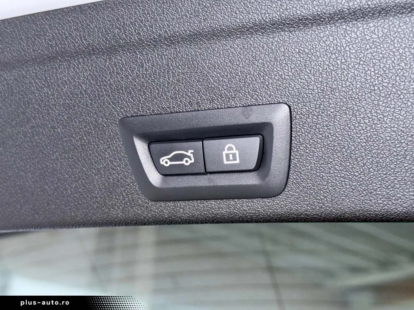 BMW X6 40d xDrive-M Sport Sky AHK 360 HUD B&W Iconic