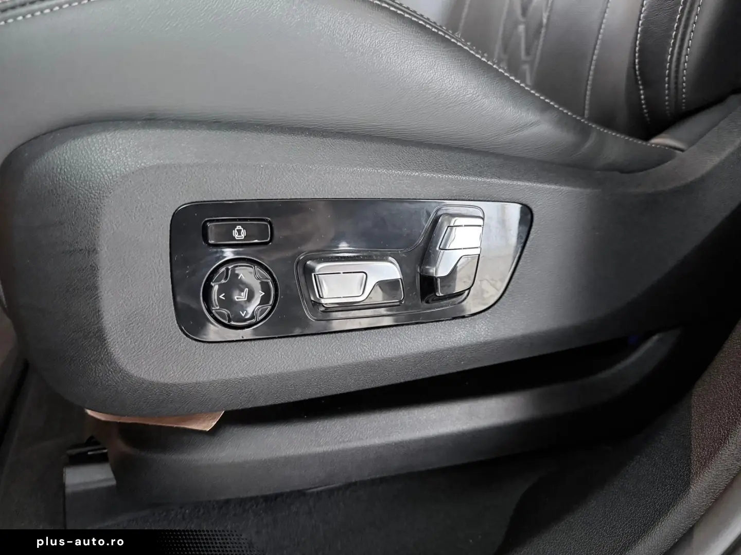 BMW X6 40d xDrive-M Sport Sky AHK 360 HUD B&W Iconic