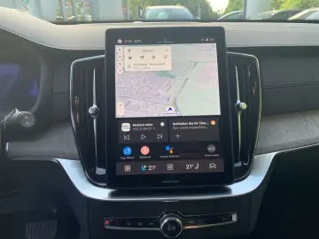 VOLVO XC90 B5 B AWD Ultra Bright Massage