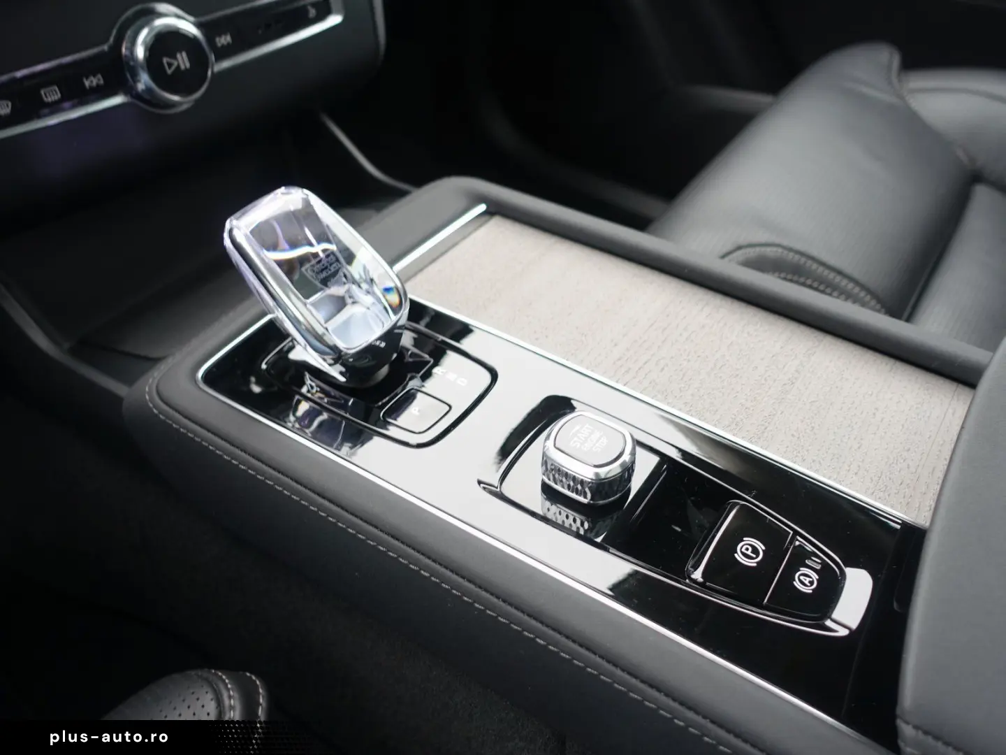 VOLVO XC90 Ultra Dark T8 AWD Bowers&W Massage Ventil AirSusp