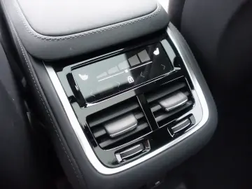 VOLVO XC90 Ultra Dark T8 AWD Bowers&W Massage Ventil AirSusp