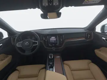 VOLVO XC60 B5 Diesel AWD Ultimate Bright Massage Ventil 360