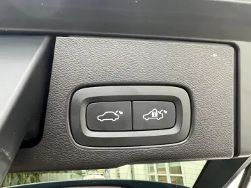 VOLVO XC60 Recharge T8 AWD Inscription Massage Ventil