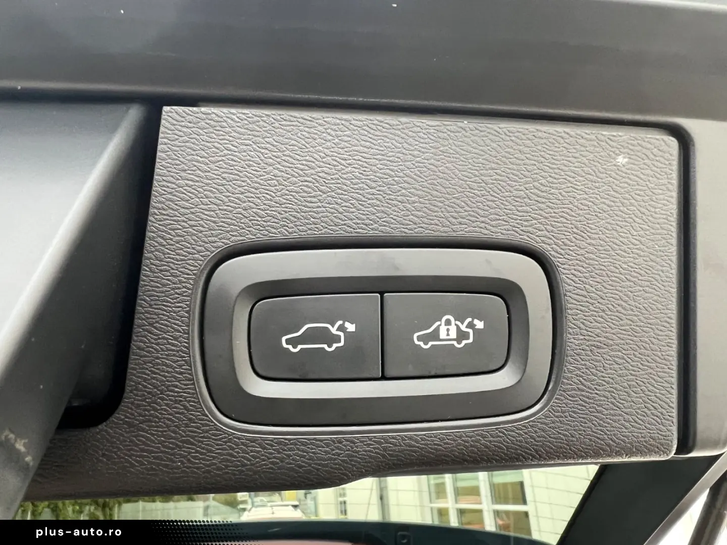 VOLVO XC60 Recharge T8 AWD Inscription Massage Ventil