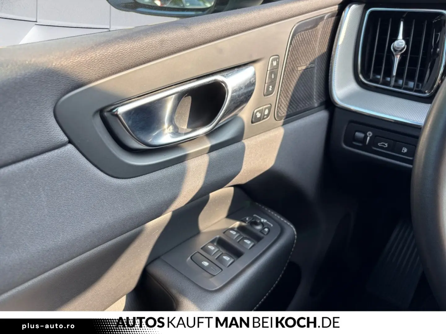VOLVO XC60 T6 Recharge AWD R-Design Massage Ventilation