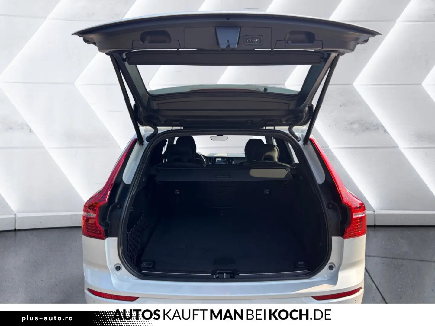 VOLVO XC60 T6 Recharge AWD R-Design Massage Ventilation