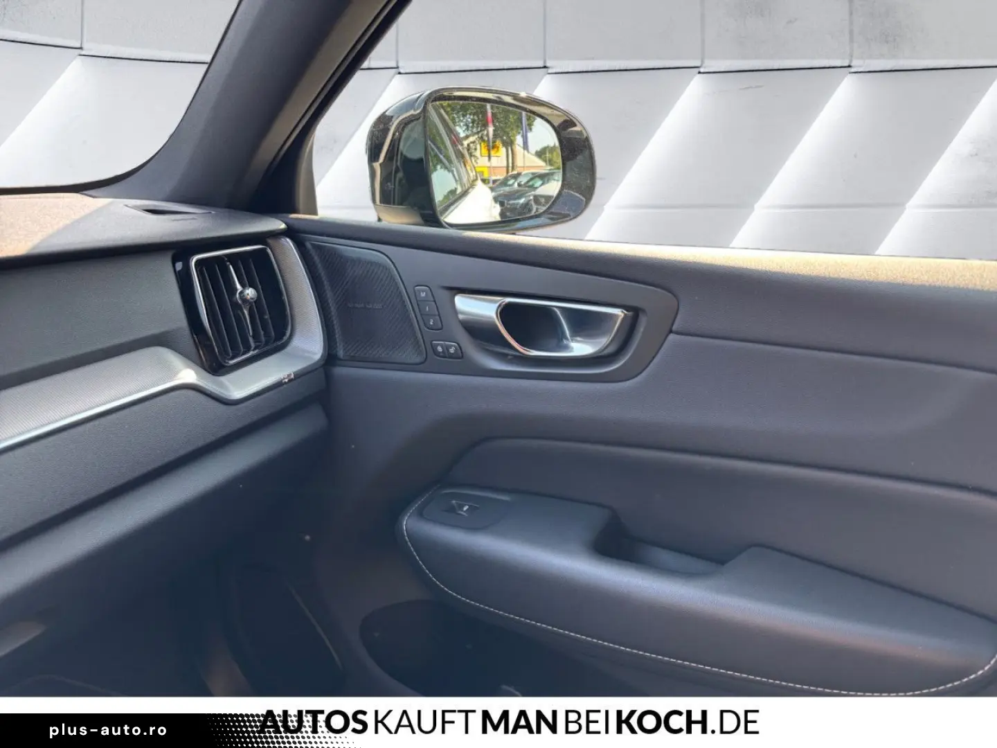 VOLVO XC60 T6 Recharge AWD R-Design Massage Ventilation