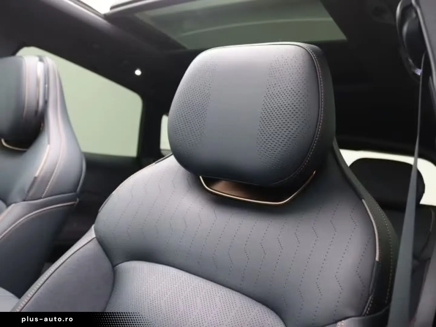 Lynk&Co 08 1.5 More 350PS Auto. Pano Matr StandHZG Navi