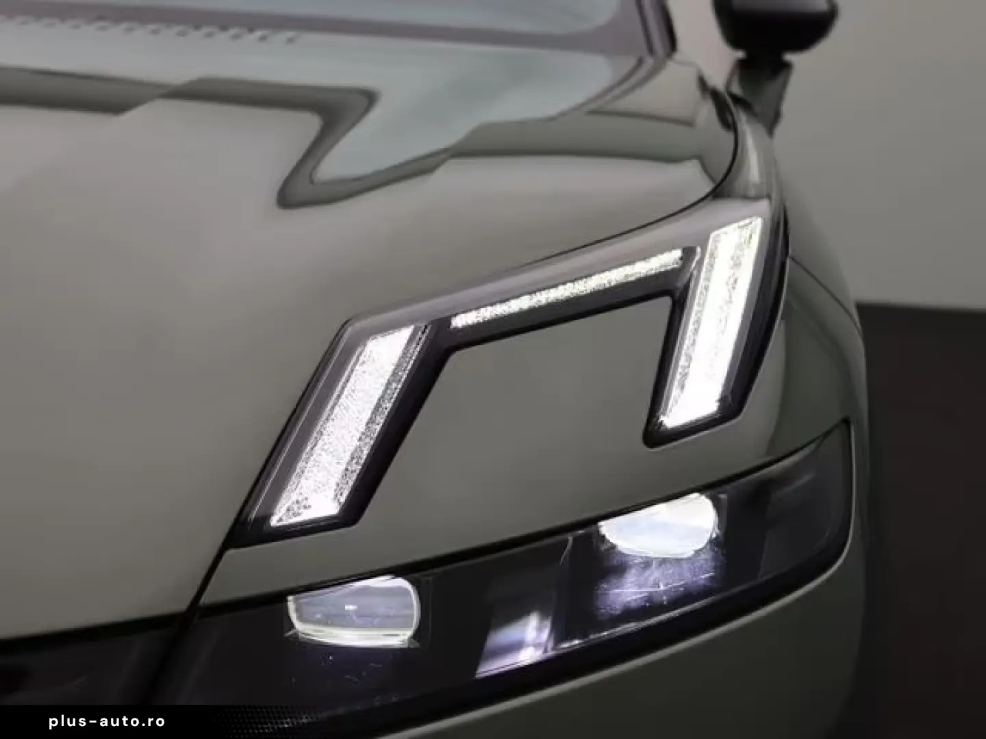 Lynk&Co 08 1.5 More 350PS Auto. Pano Matr StandHZG Navi