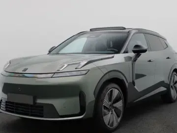 Lynk&Co 08 1.5 More 350PS Auto. Pano Matr StandHZG Navi