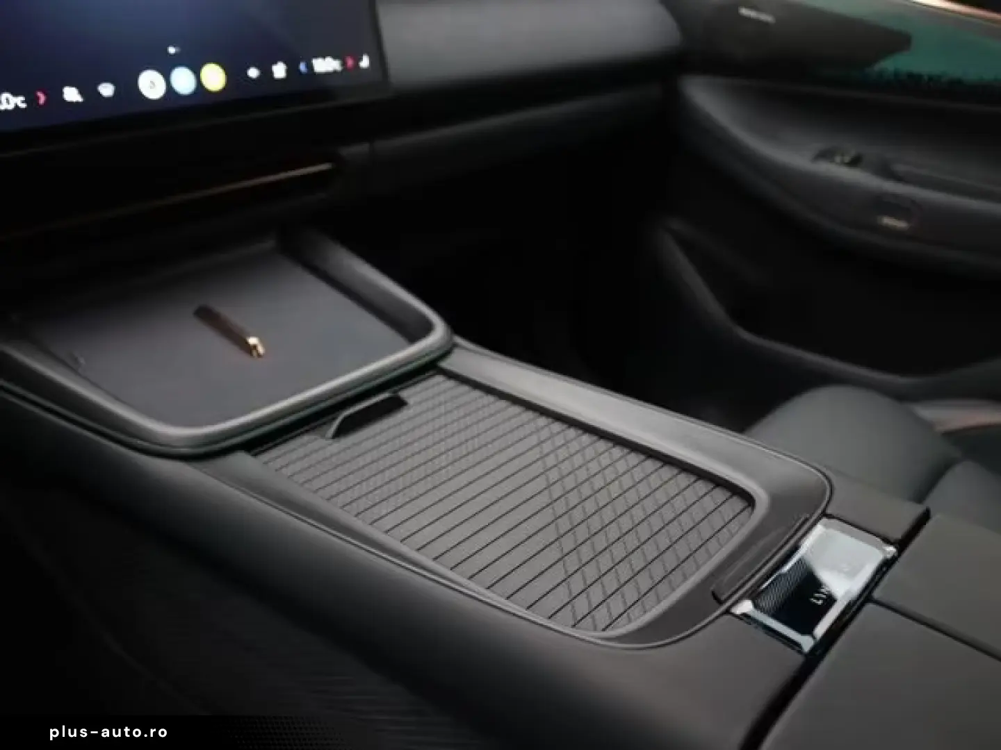 Lynk&Co 08 1.5 More 350PS Auto. Pano Matr StandHZG Navi