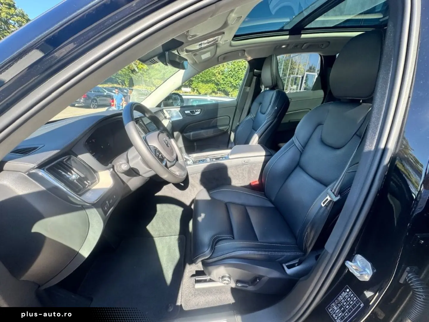 VOLVO XC60 Inscription PHEV AWD T8 Massage Bowers AirSusp