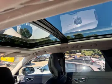 VOLVO XC60 Inscription PHEV AWD T8 Massage Bowers AirSusp