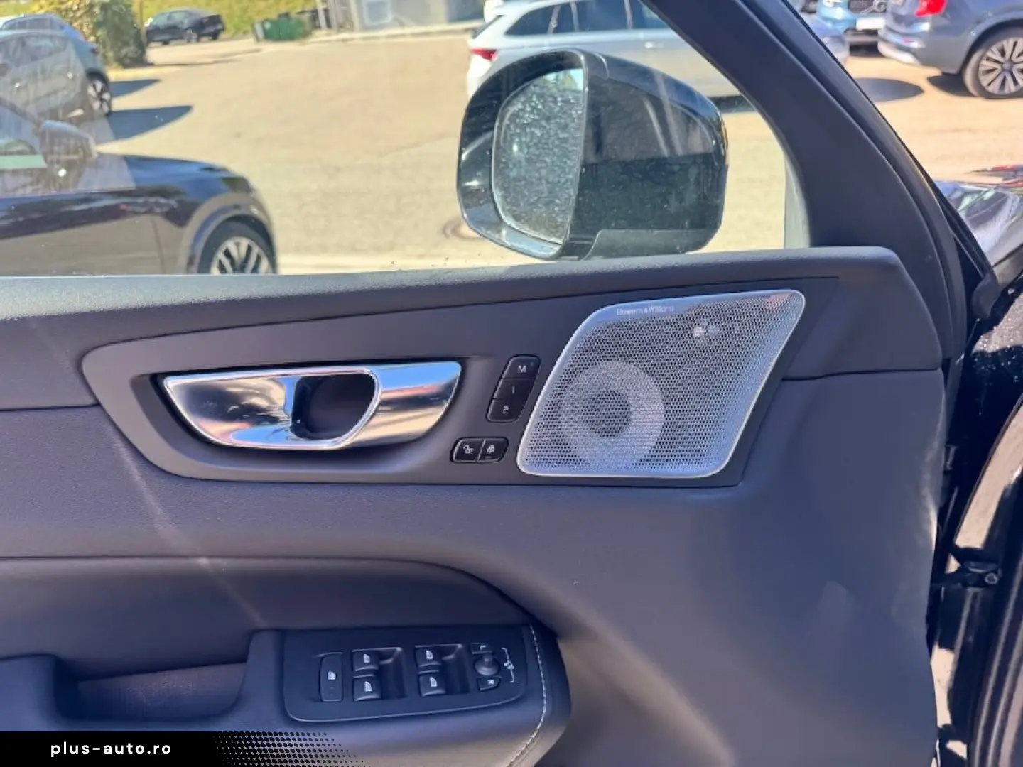 VOLVO XC60 Inscription PHEV AWD T8 Massage Bowers AirSusp