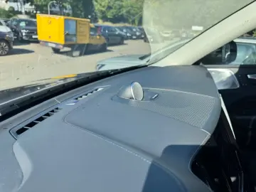 VOLVO XC60 Inscription PHEV AWD T8 Massage Bowers AirSusp