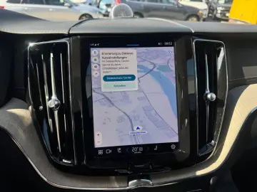 VOLVO XC60 Inscription PHEV AWD T8 Massage Bowers AirSusp