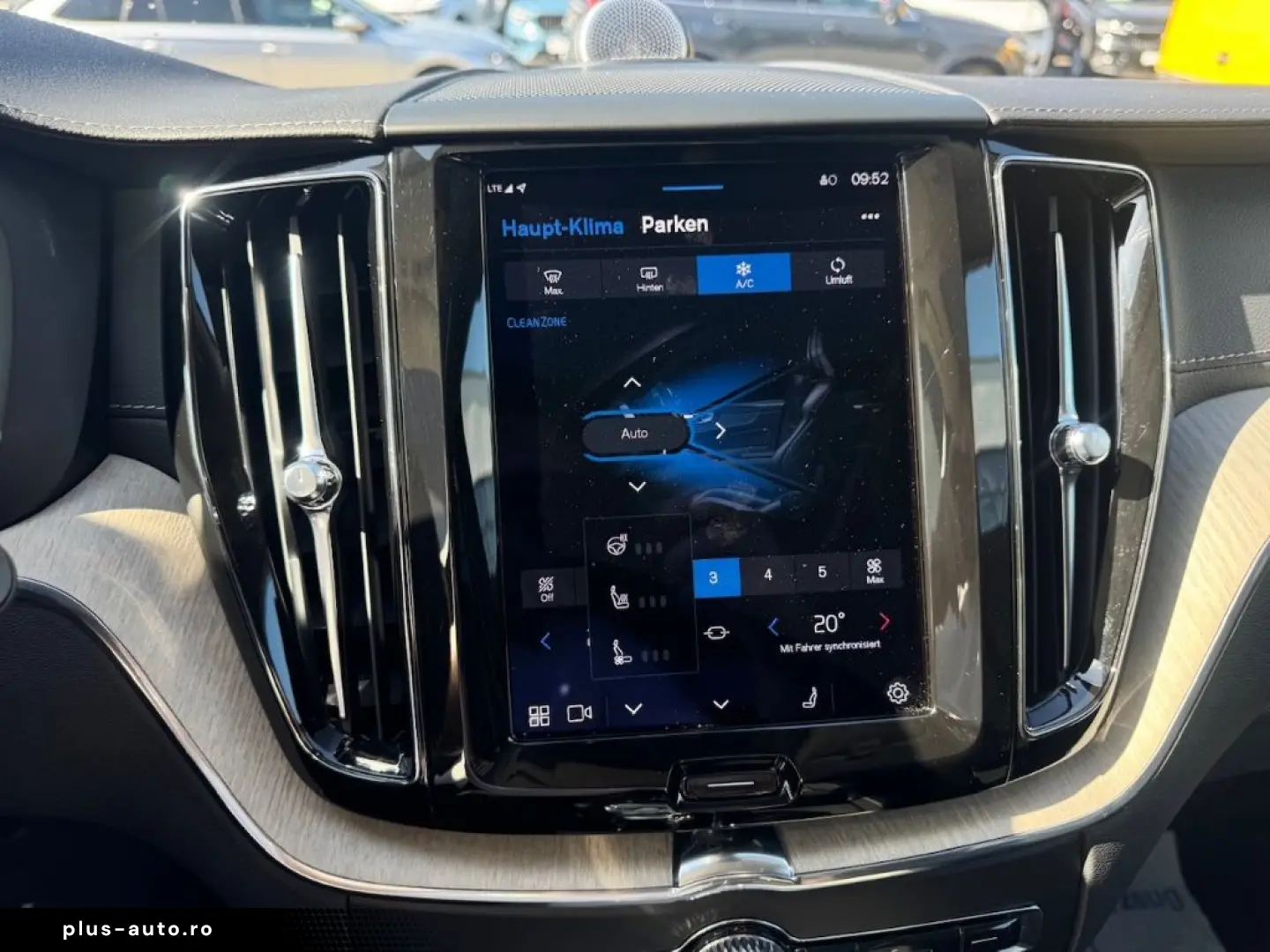 VOLVO XC60 Inscription PHEV AWD T8 Massage Bowers AirSusp