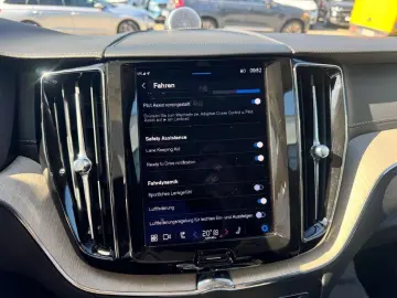 VOLVO XC60 Inscription PHEV AWD T8 Massage Bowers AirSusp