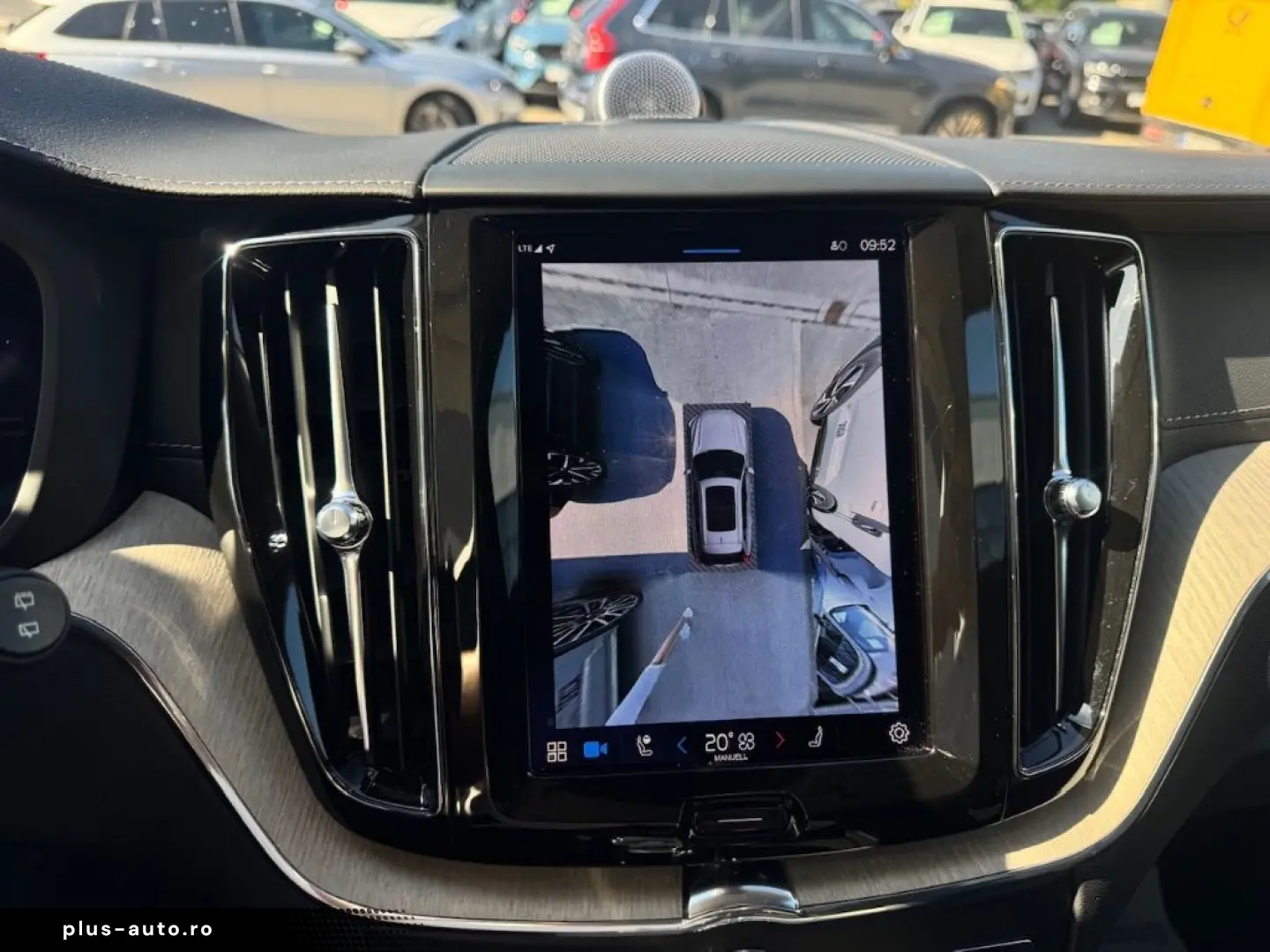 VOLVO XC60 Inscription PHEV AWD T8 Massage Bowers AirSusp