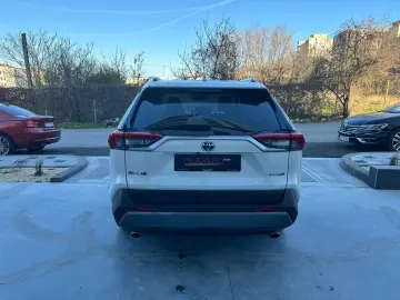 Toyota Rav4 4x4 Hybrid