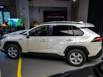 Toyota Rav4 4x4 Hybrid