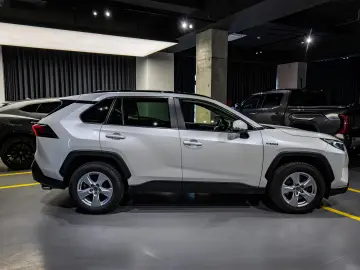 Toyota Rav4 4x4 Hybrid
